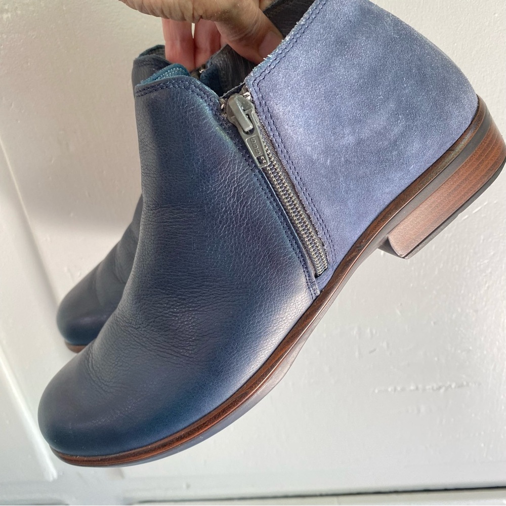 Naot Helm Navy Full Grain Leather & Suede Ankle Booties Cork Footbed Side Zip 40